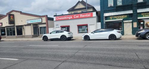 Winnipeg Apartment | 2 bdrms Close to Health Science