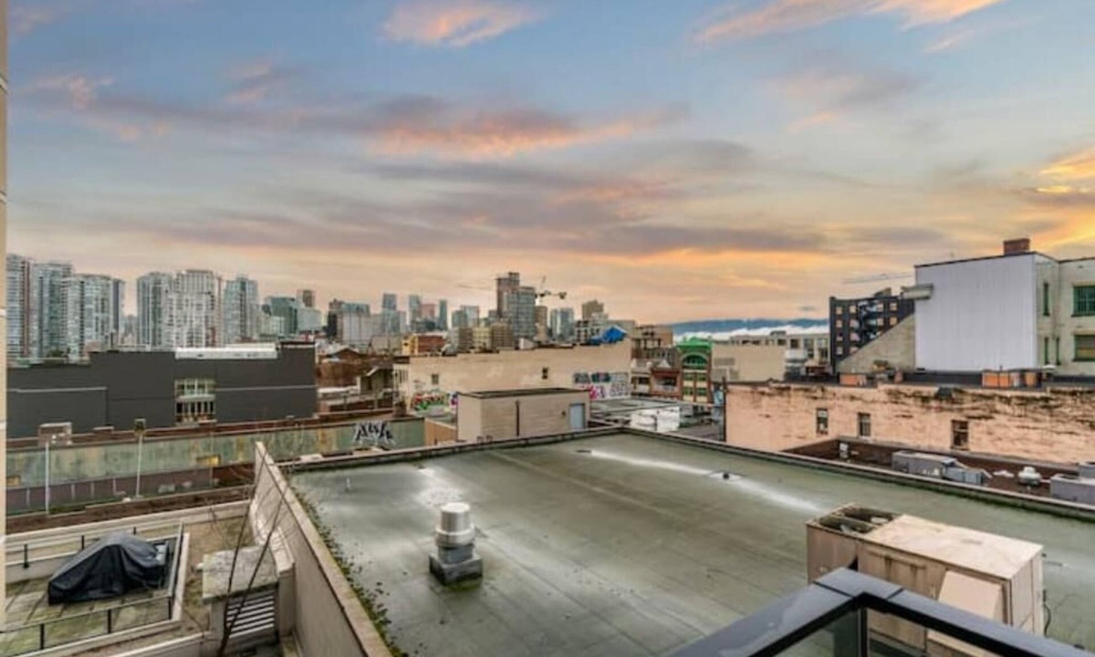 Chinatown Apartment | 2 bed+2 bath Downtown Vancouver luxury Apt.