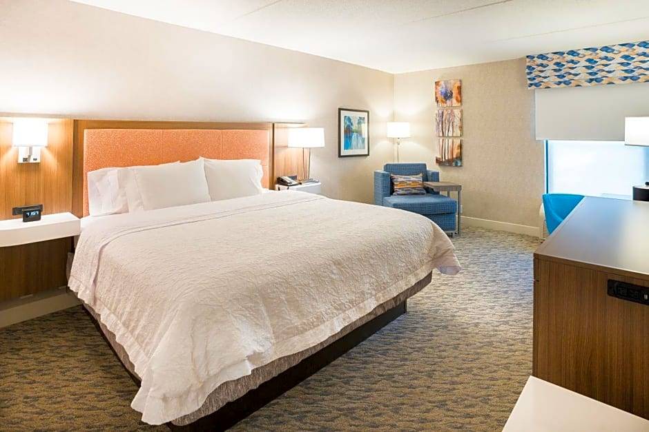 Clarks Summit Hotel | 2-Star Hotel ∙ Hampton Inn Clarks Summit