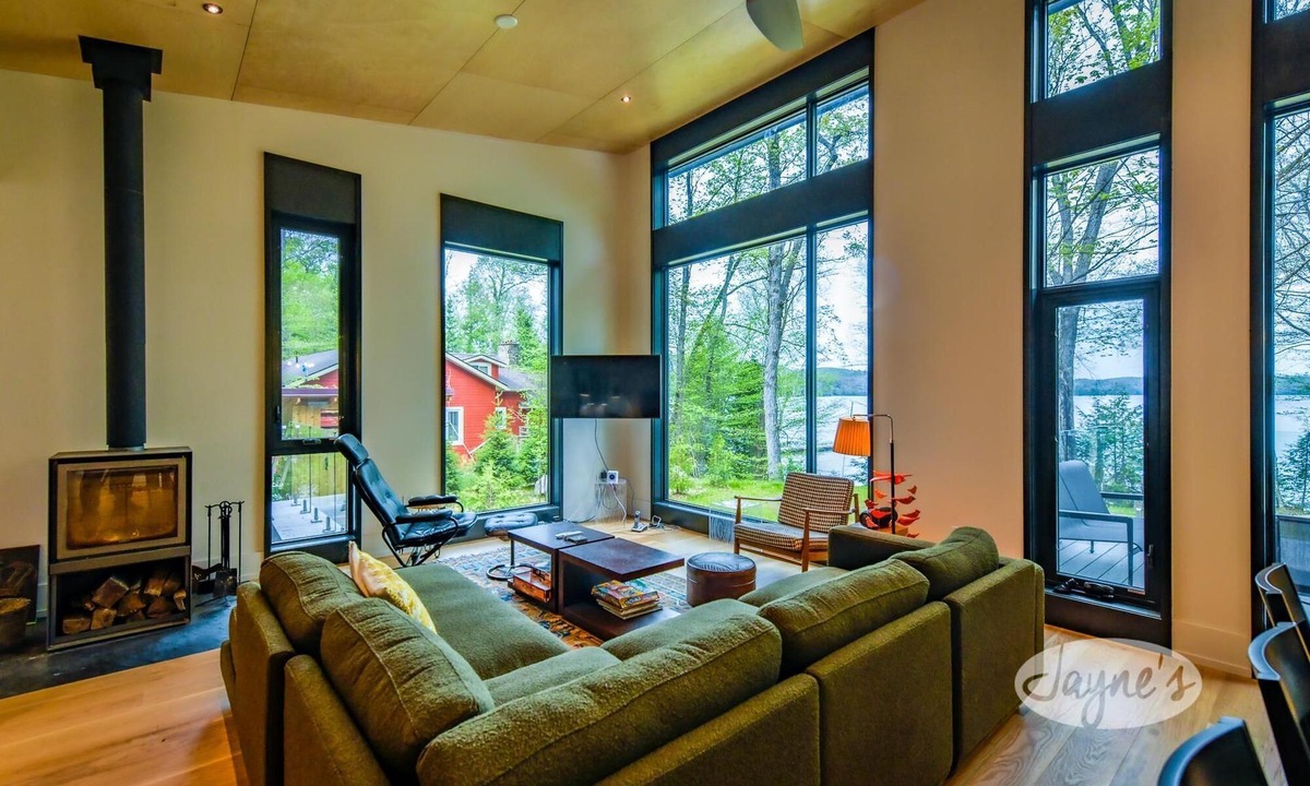 Algonquin Highlands Cottage | 4 bedroom, 2 bath, New Build! Modern! Kawagama Lake!