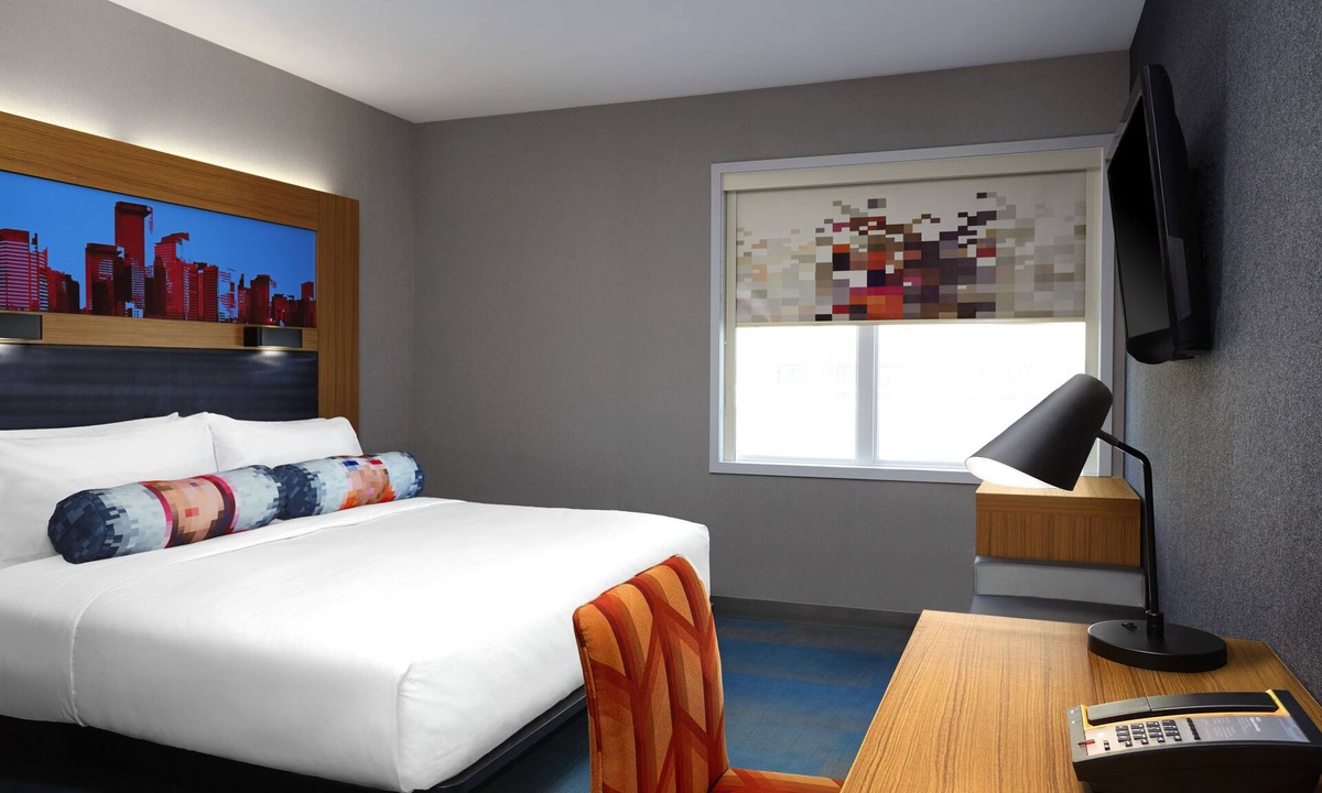 Banff Trail Hotel | Aloft by Marriott Calgary University