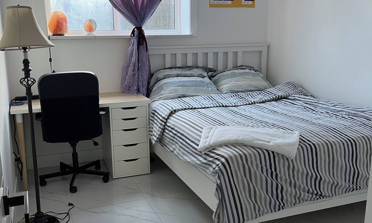 Montgomery Bed & Breakfast | Amazing 2-Bedroom Walkout Suite Near UC