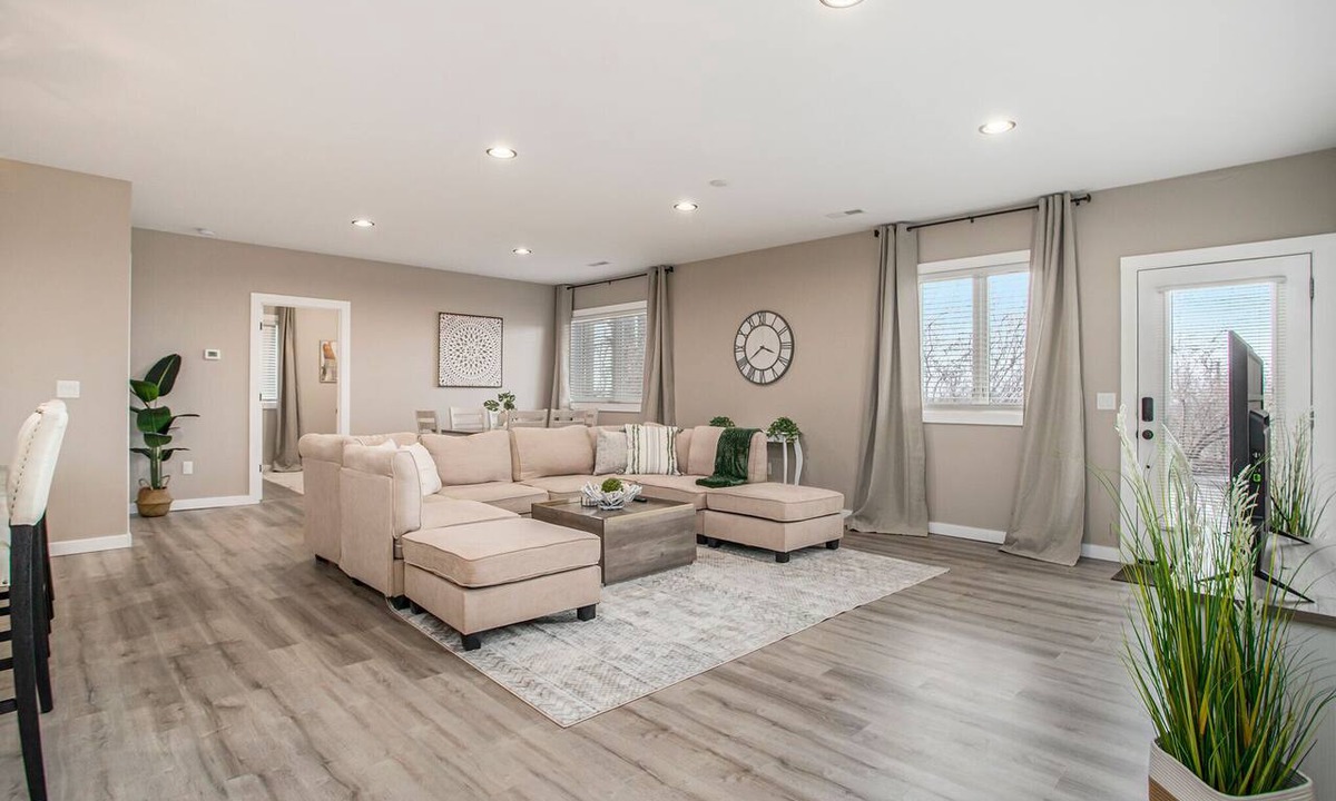 Stevensville Condo | Beach Cove | Wine Tours | Lake Michigan | Dunes