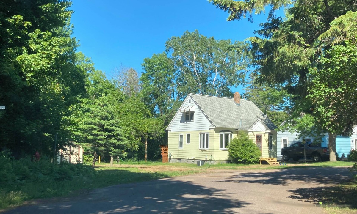 Ontonagon House | Beach House with path to beach with parking FOUR blocks from UTV trail in town