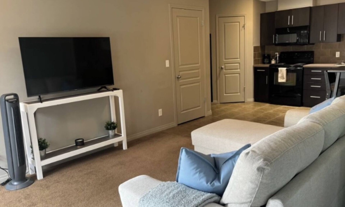 Cranston House | Beautiful Townhouse located in Auburn Bay