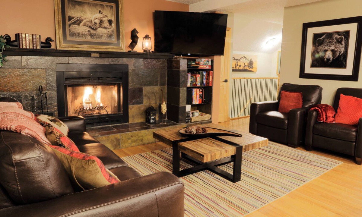 East Kootenay House | Beautifully Renovated and decorated.