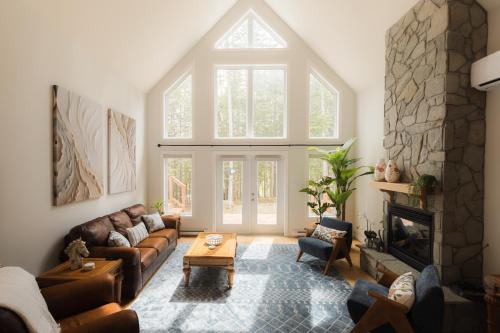 Humber Valley House | Birch Grove Chalet, Hot Tub, Golf, Private Forest