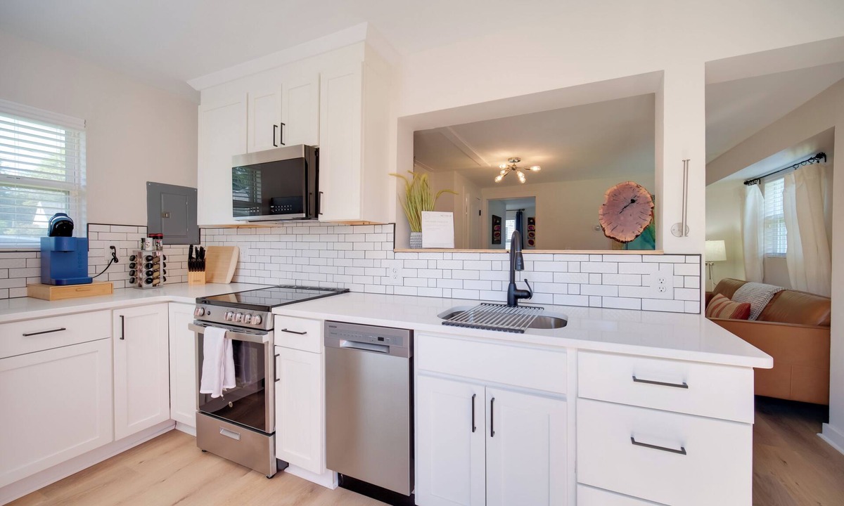 Erie Cottage | 'blue Heron' Walk to Kelso Beach! Pet-friendly Gem