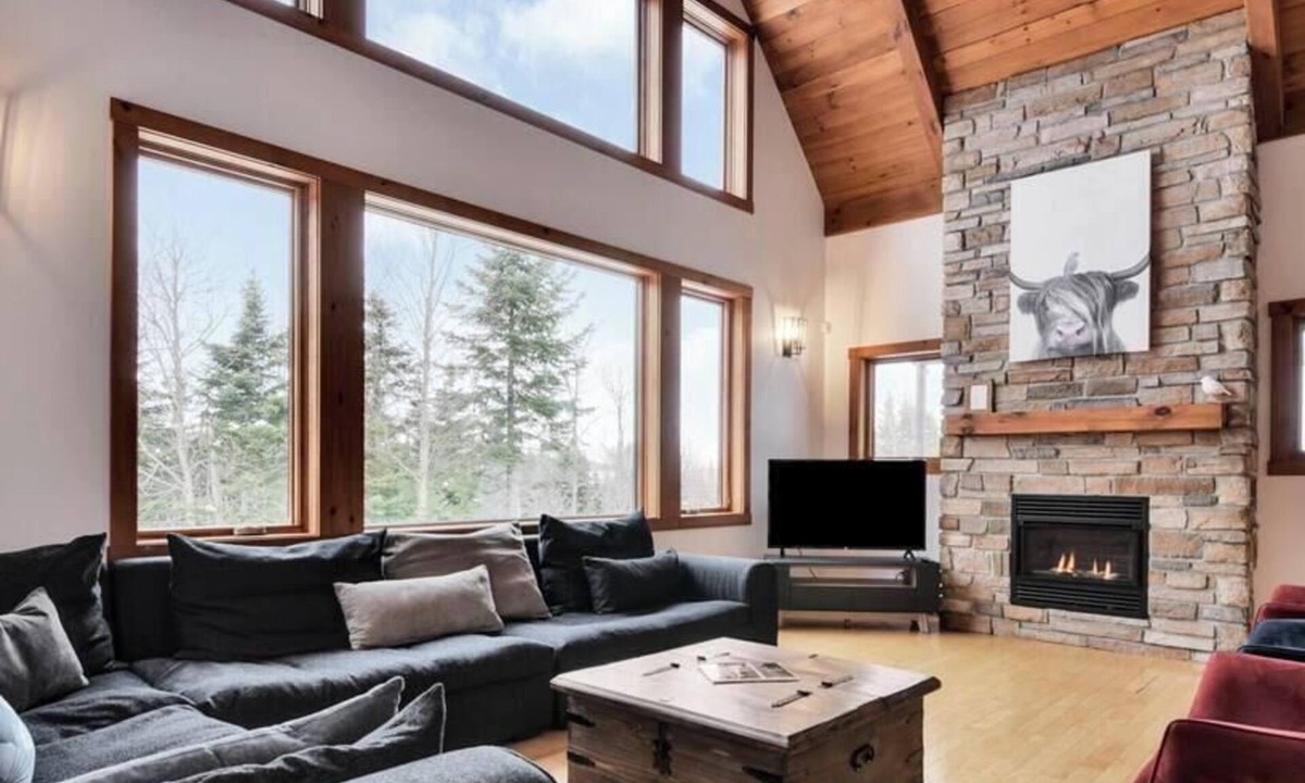 Petite-Riviere-Saint-Francois Ski Chalet | Alpha-O Spa et Relaxation Charlevoix