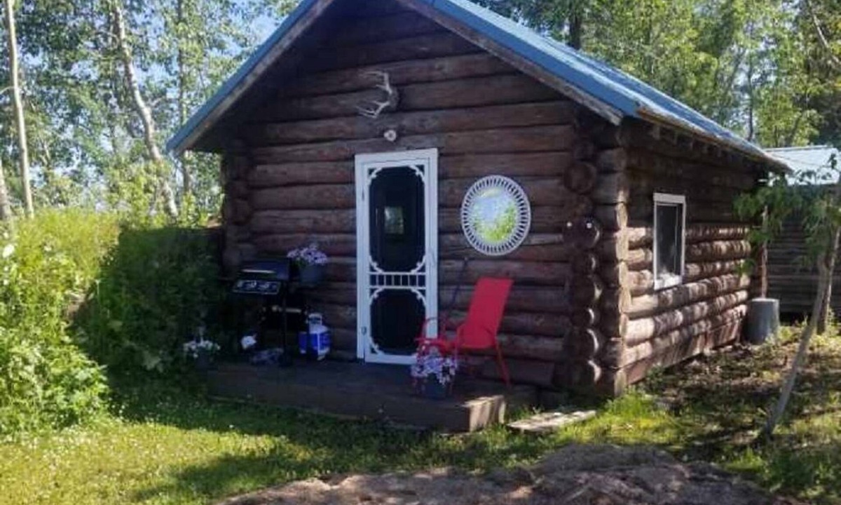 Big River Cabin | Cabin #7 - Rustic Cabin at Delaronde Resort