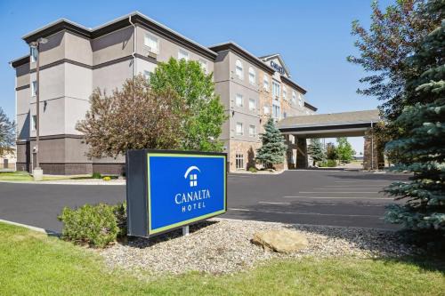 High River Hotel | Canalta Hotel High River