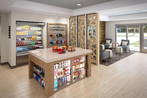 Chatham-Kent Hotel | Candlewood Suites Chatham South by IHG