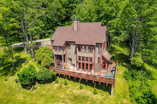 Ellicottville Ski Chalet | Chalet Across from Holiday Valley Walk to Lifts