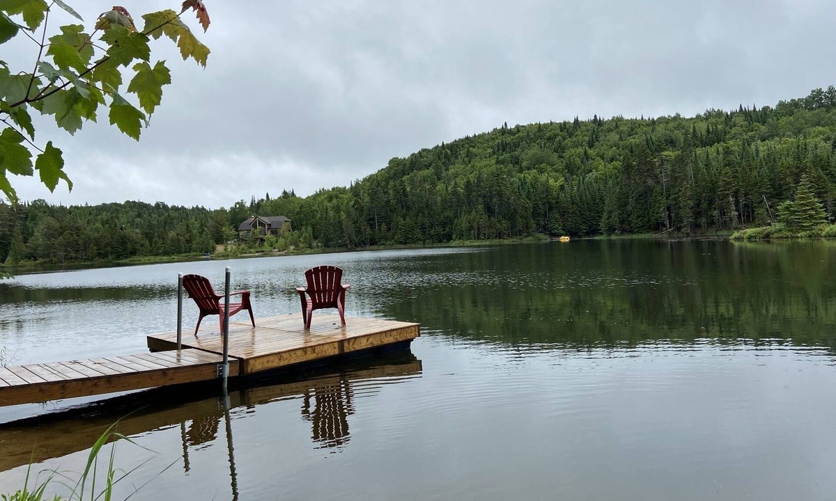 Notre-Dame-de-la-Merci Ski Chalet | Chalet Chaleureux au Bord du lac et ski à 5 min Saint-donat