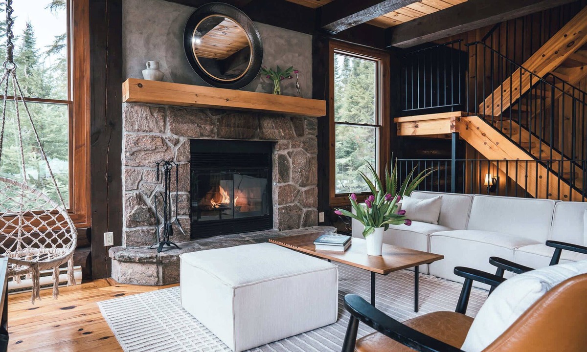 Lac Superieur Village Ski Chalet | Chalet Le Luxueux with spa - Mont-Tremblant region