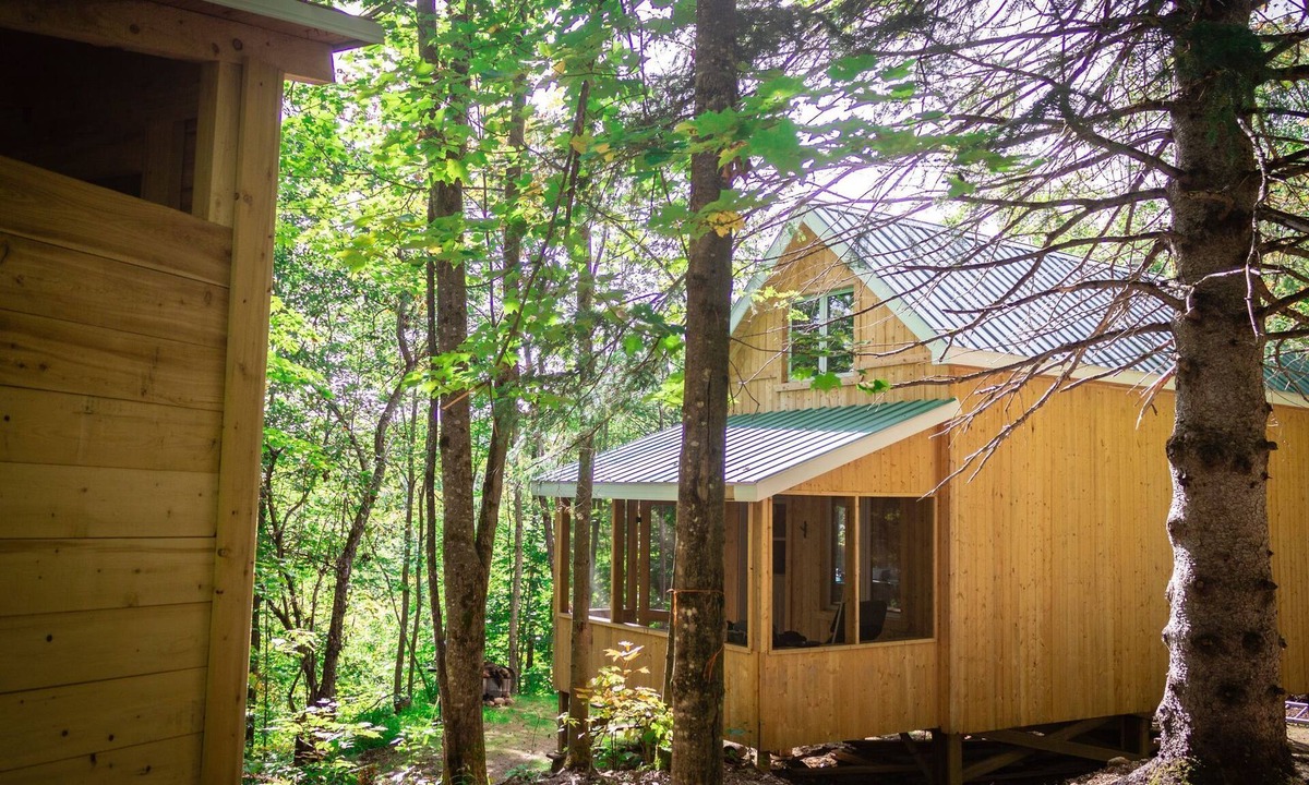Sainte-Beatrix Cabin | Chalet Le Montagnard