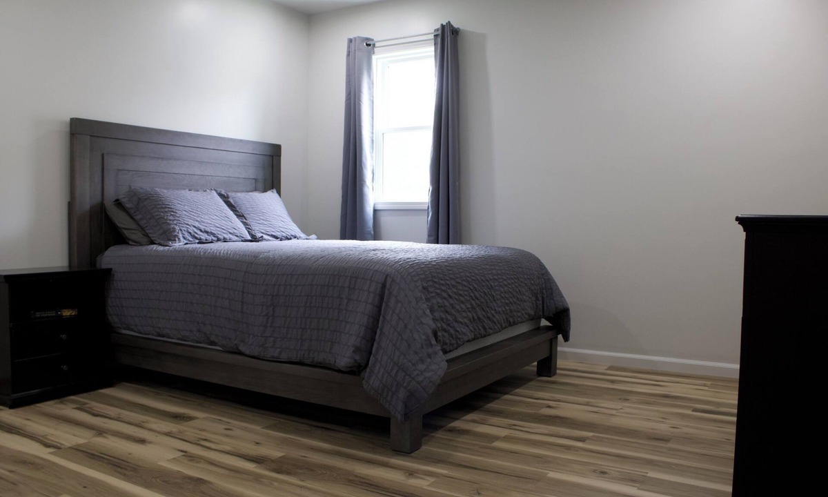 Huntsburg House | Charming 3-bedroom house in Perry with AC