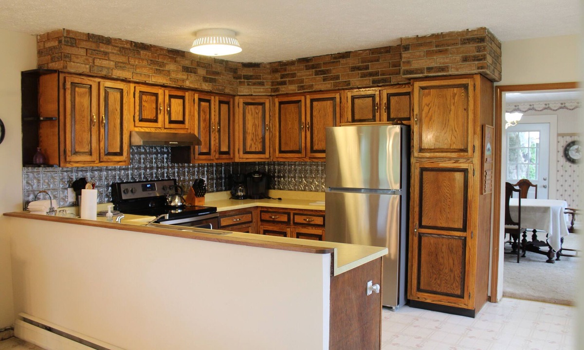Skaneateles Other | Charming 3-bedroom farmhouse with large backyard, cabin and scenic pond.