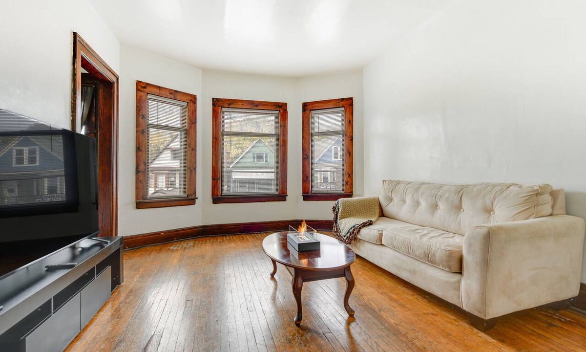 Front Park Apartment | Charming Buffalo Apartment: 2 Mi to Downtown