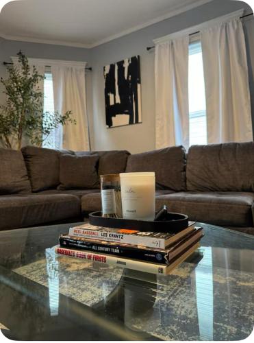 Oneonta House | Charming Cozy Getaway