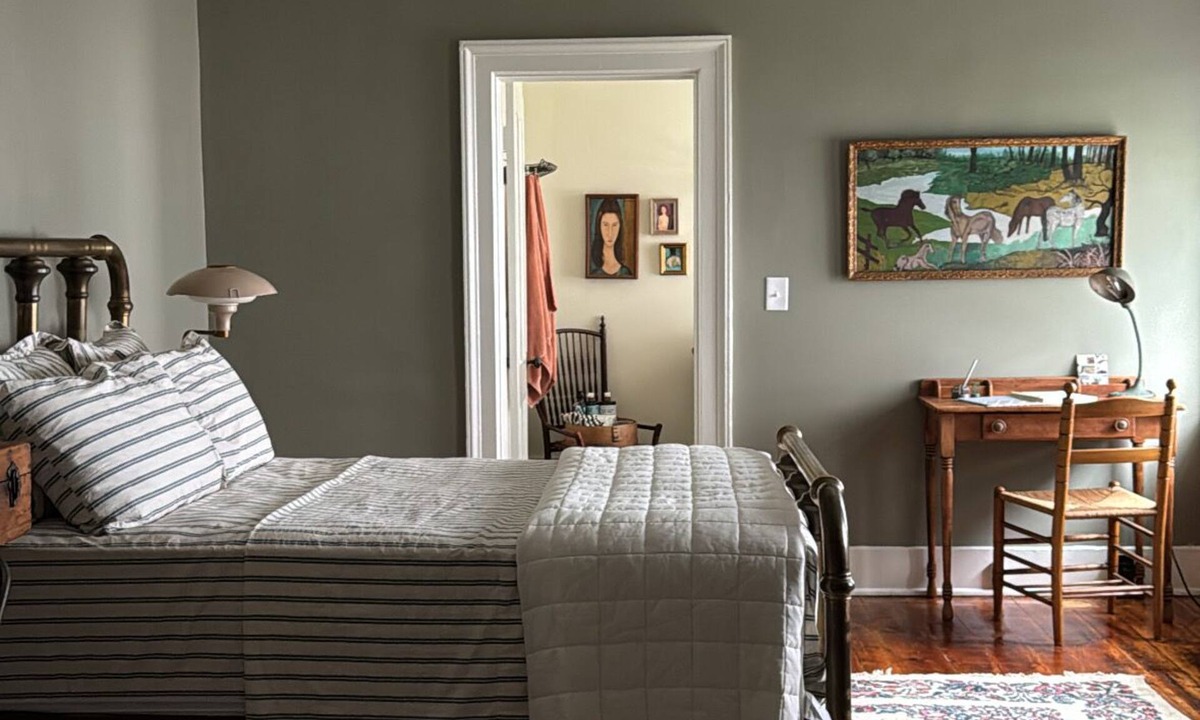 Albion Apartment | Charming Retreat steps from the Erie Canal