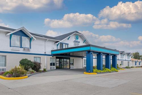 Jasper Hotel | Clarion Pointe Jasper