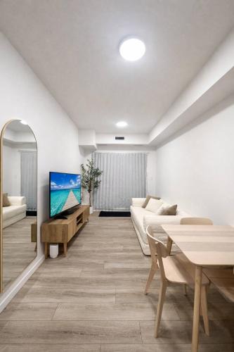West Edmonton House | Condo w 2 Beds 13 Mins from West Edmonton Mall