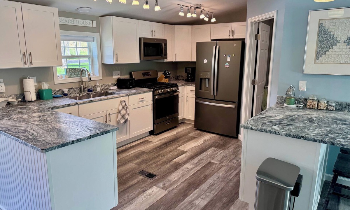 Caseville House | Convenient Caseville Charmer-3 blocks to County Beach/Park with 3 beds 2 baths