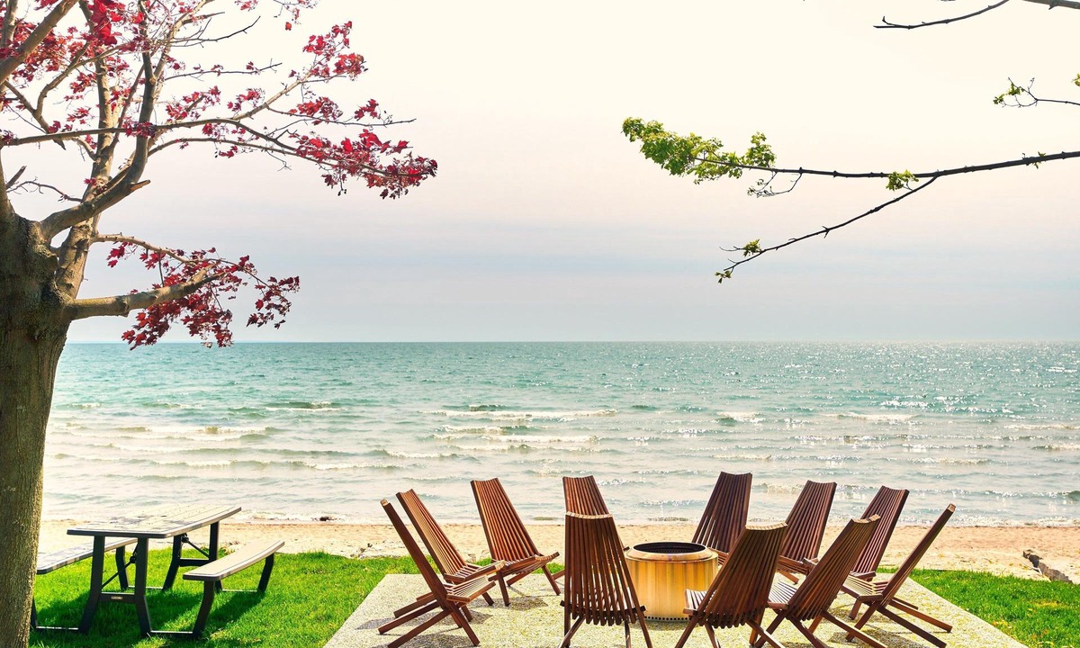 Wainfleet Cottage | Cottage 14: Beachfront Cottage Escape