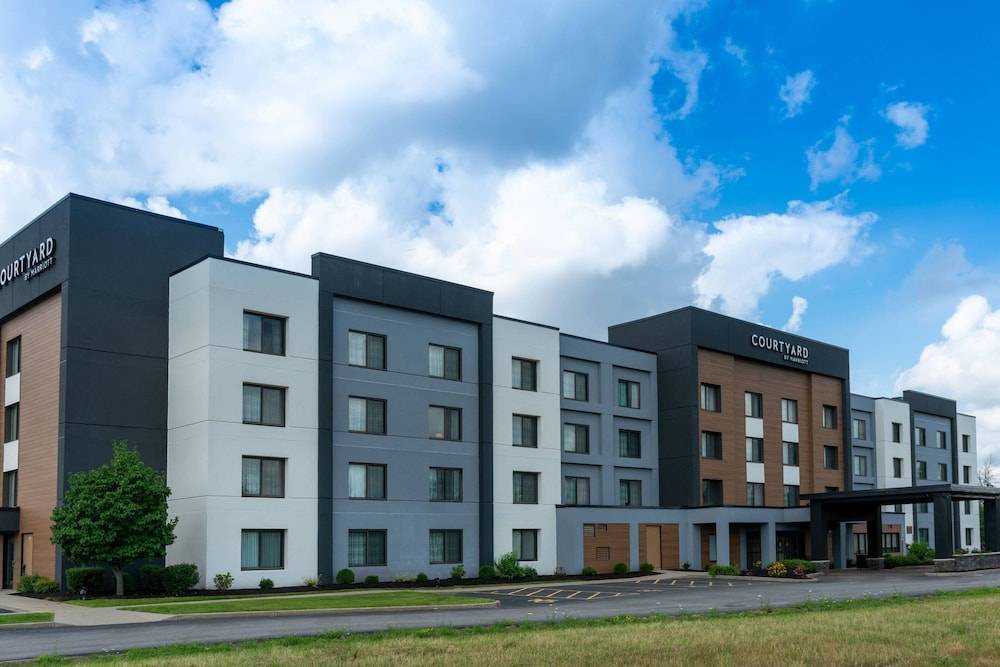 Amherst Hotel | Courtyard by Marriott Buffalo Amherst/University
