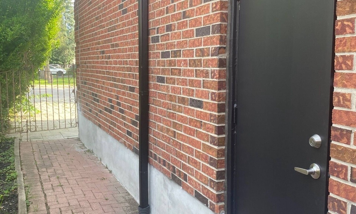 Richmond Hill Apartment | Cozy 2 Bedroom Basement Apartment