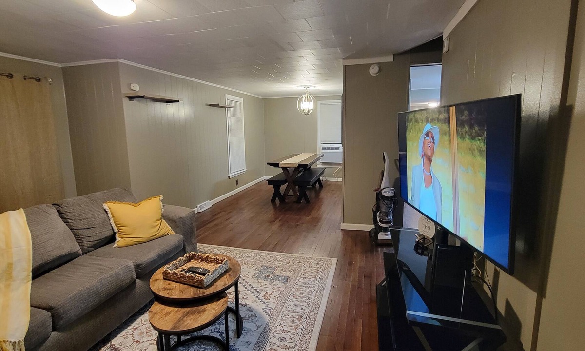 Oneonta House | Cozy 3-bedroom house in peaceful Oneonta NY