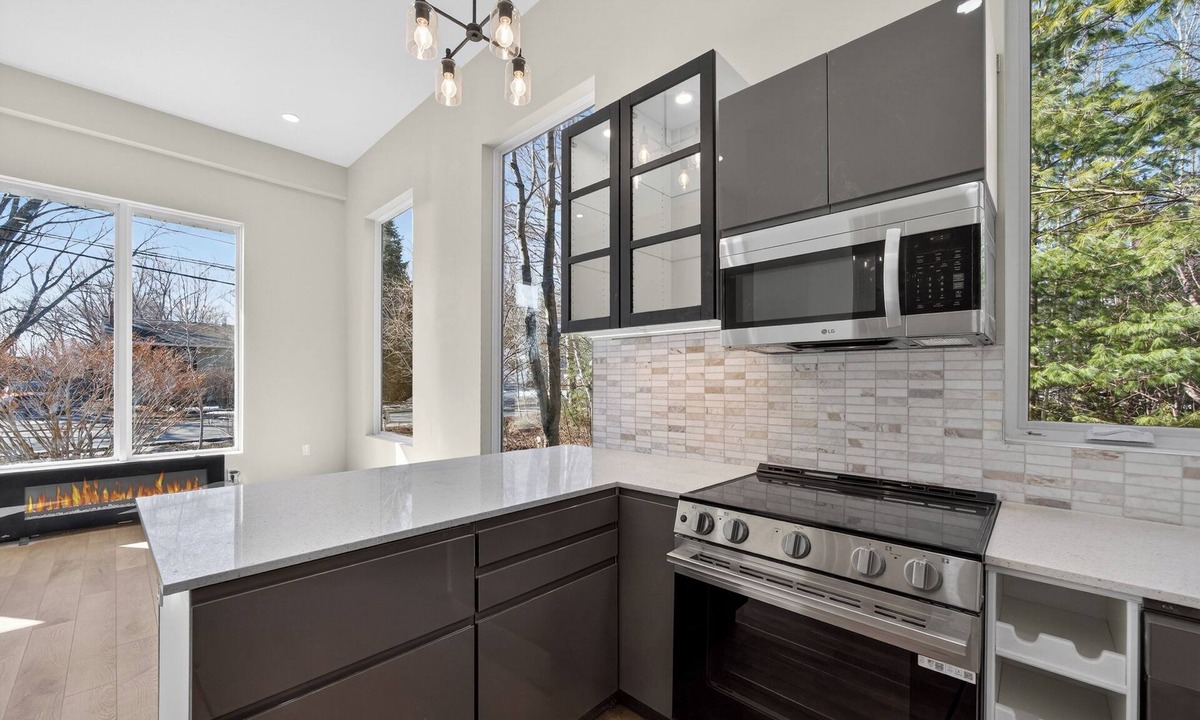 Fredericton House | Cozy and quiet house in fredericton near trails