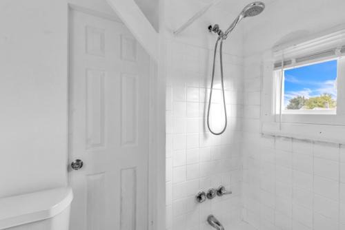 Lackawanna Apartment | Cozy apt South Buffalo