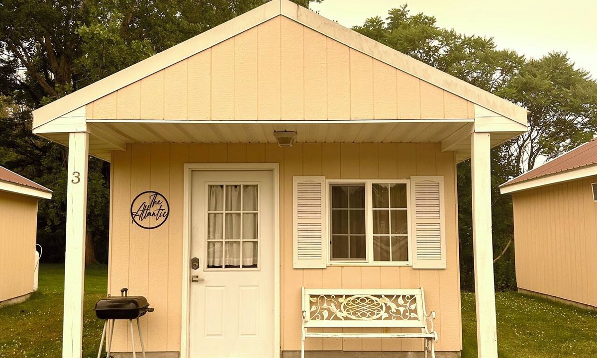 Fair Haven Cabin | Cozy cabin in wonderful Fair Haven with AC