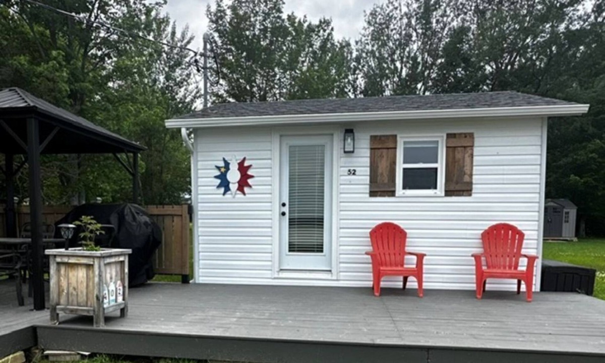Beaubassin East Cottage | Cozy cottage River view, close to beaches and amenities.