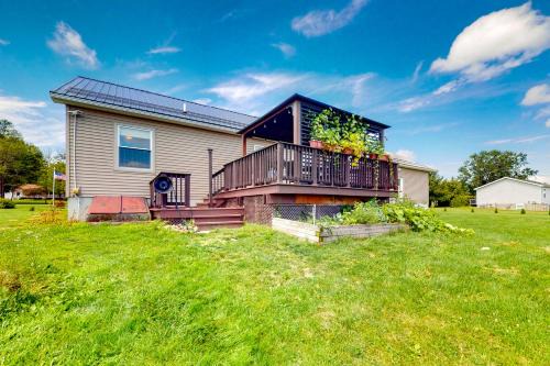 Town of Benton House | Cozy Family Home