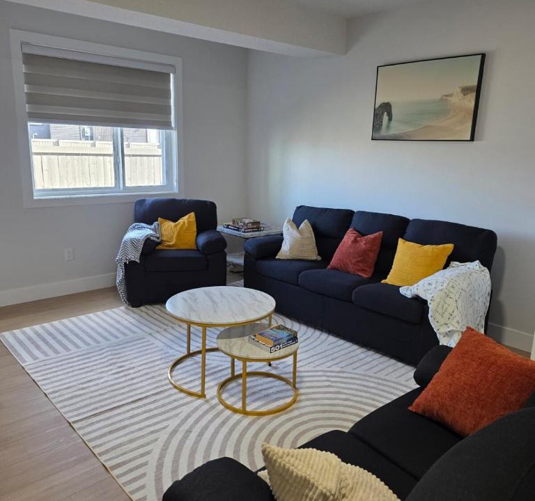 Leduc County Apartment | Cozy Irvine Creek Walk-Out Suite 10 mins to YEG