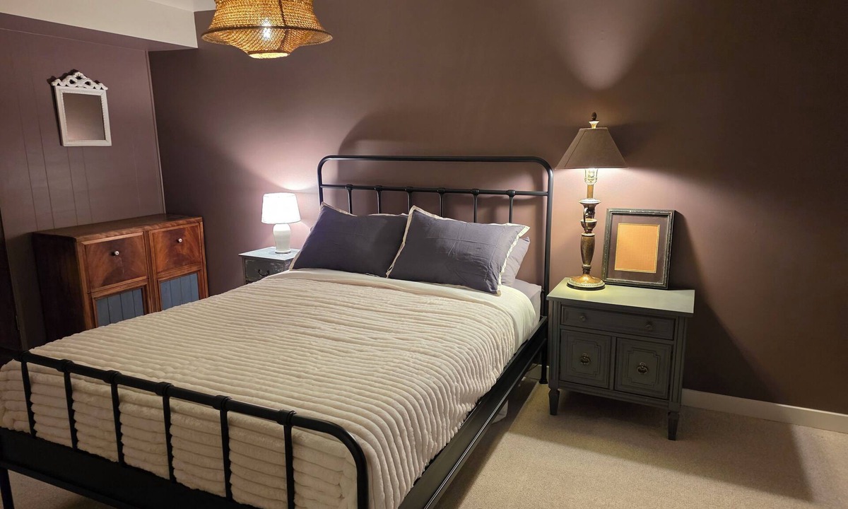 Nelson Apartment | Cozy ski retreat on Copper Mountain w/artist studio. Pet-Friendly!