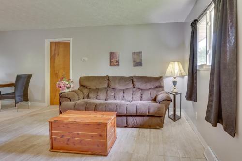 Poland Apartment | Cozy Youngstown Apartment w/Central A/C + Heating