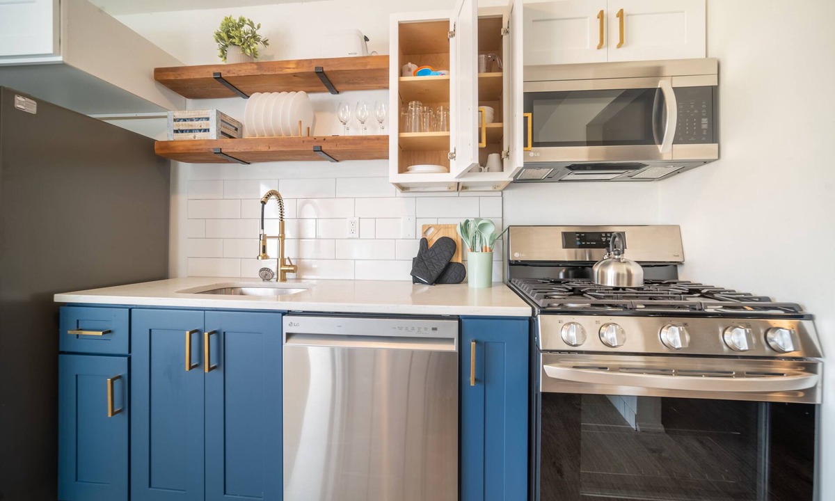 Madison - Lakeland House | Dog-Friendly Retreat Near Wineries/Spire/GOTL
