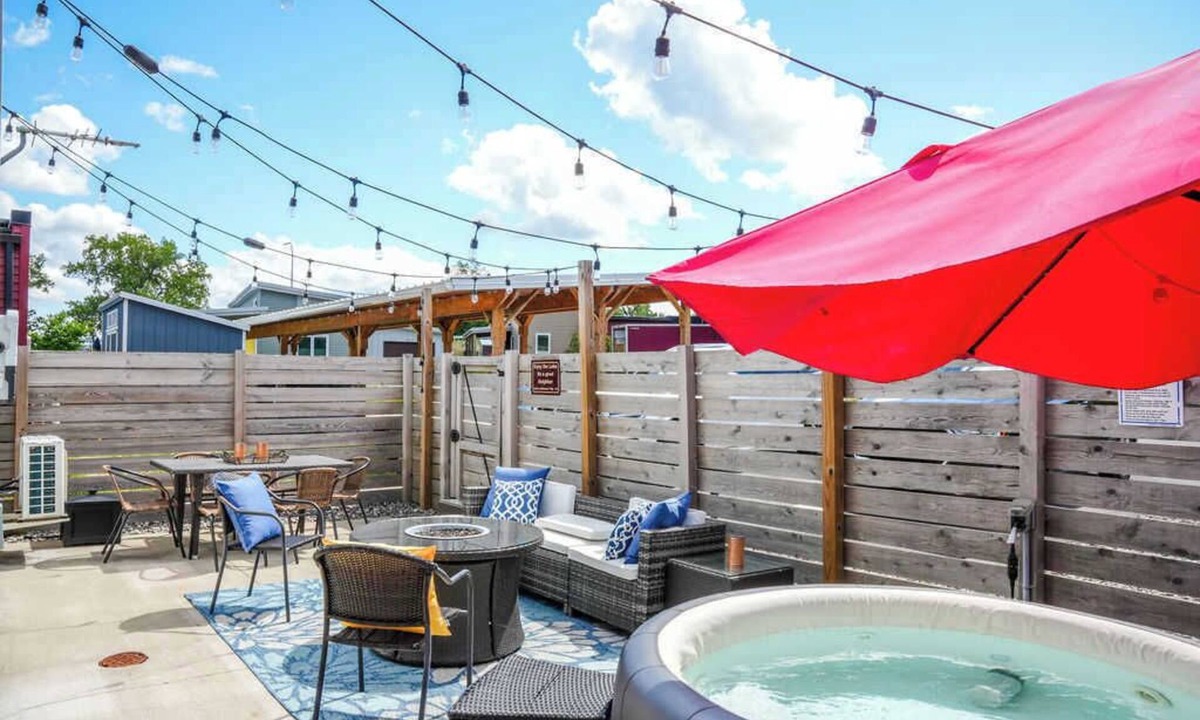 Geneva House | Downtown Solar Home w/Hot Tub & Billiards