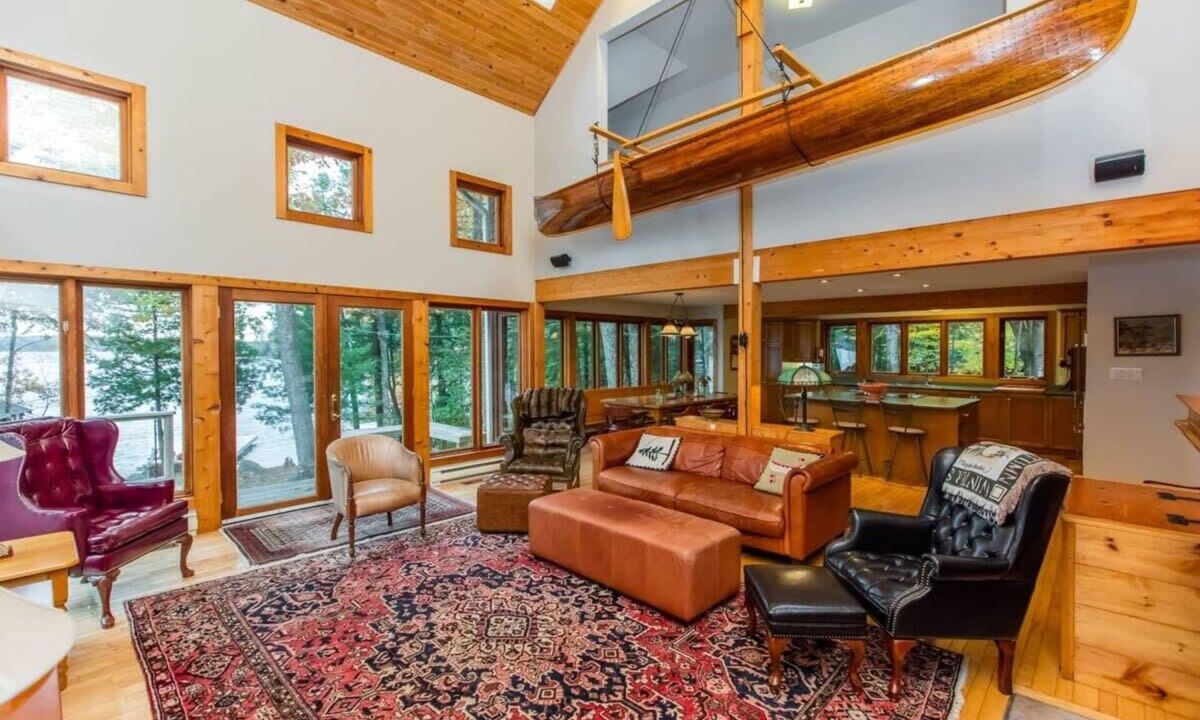 Bala House | Dream Weaver privacy & stunning long lake views!