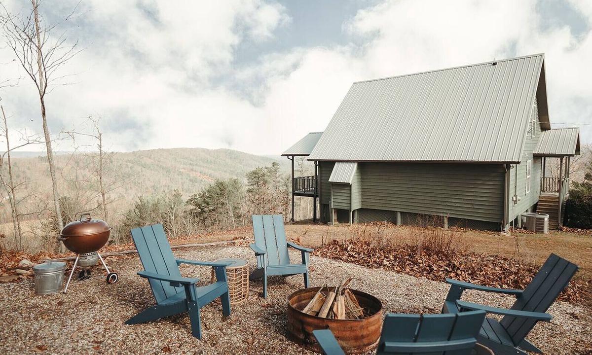 Pine Creek Cabin | Endless Views: Sunsets, Sauna, Outdoor Firepit under the Stars