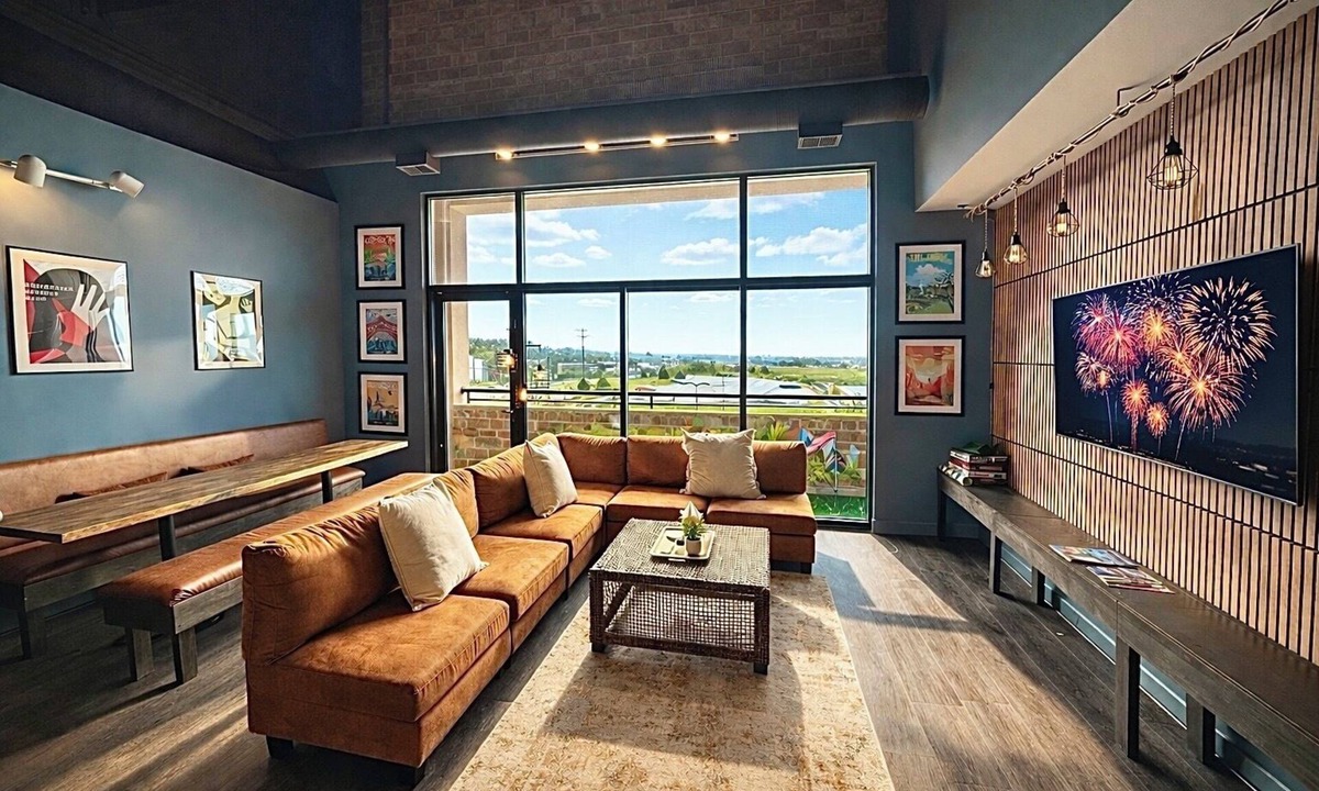 Sandusky Condo | Enjoy Lake & Pool Views Just Minutes From Cedar Point Sports Force