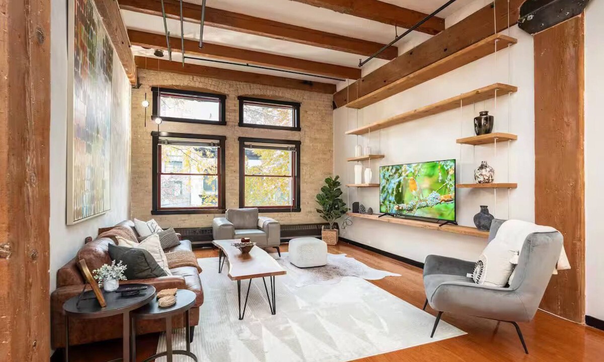 Exchange District Condo | Exclusive Executive Exchange District Condo | 2 Bed | 2 Bath |