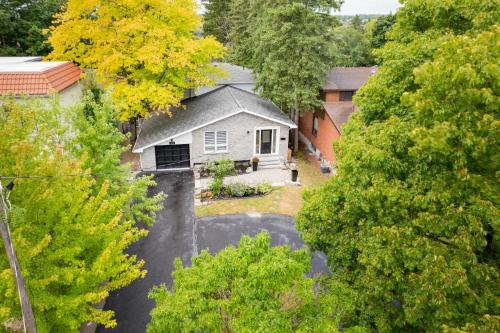Pickering Villa | Family Home Near Toronto, Game Room, Backyard, Parking, Self-Checkin