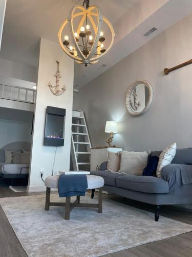 Innisfil Apartment | Friday Harbour Waterfront Chic Getaway