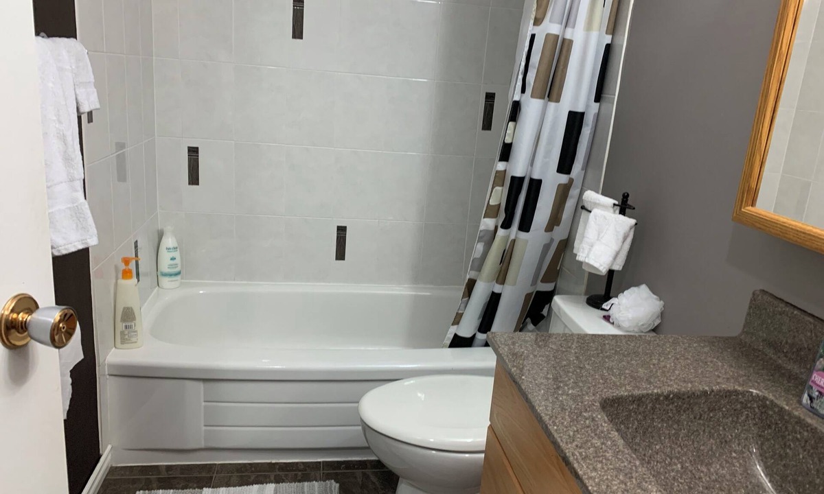 Beaumont House | Full Bungalow Beaumont S of Edmonton