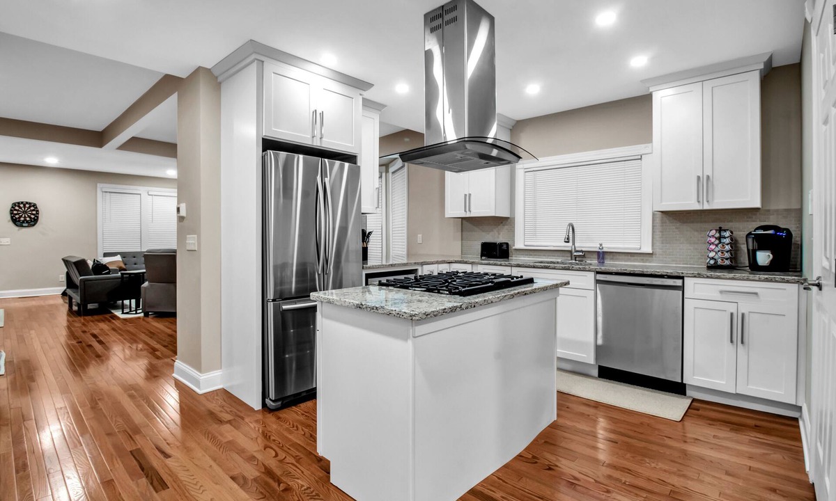 Front Park House | Fully renovated house in a highly walkable neighborhood; close to all!